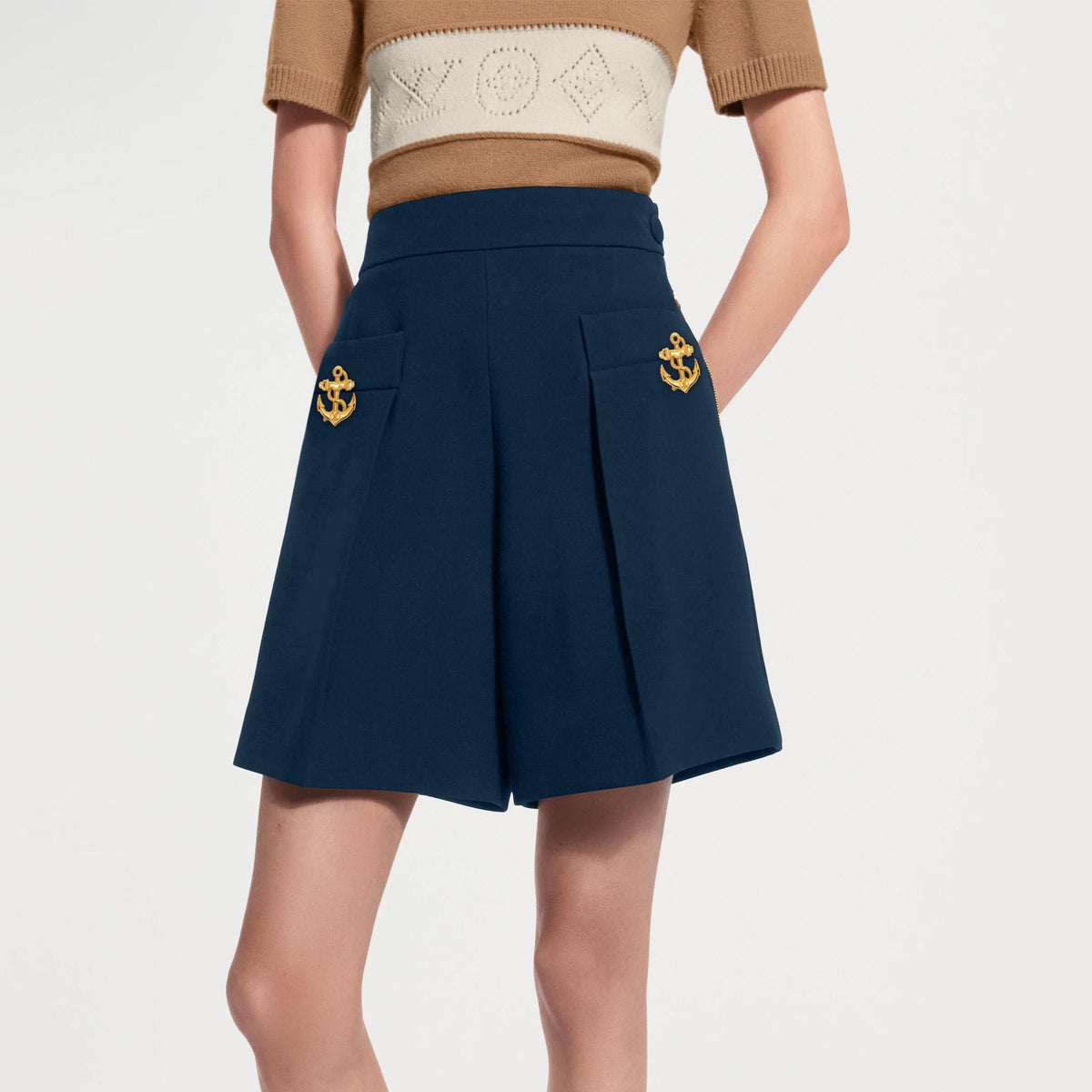 Women's Anchor Button Tailored Shorts