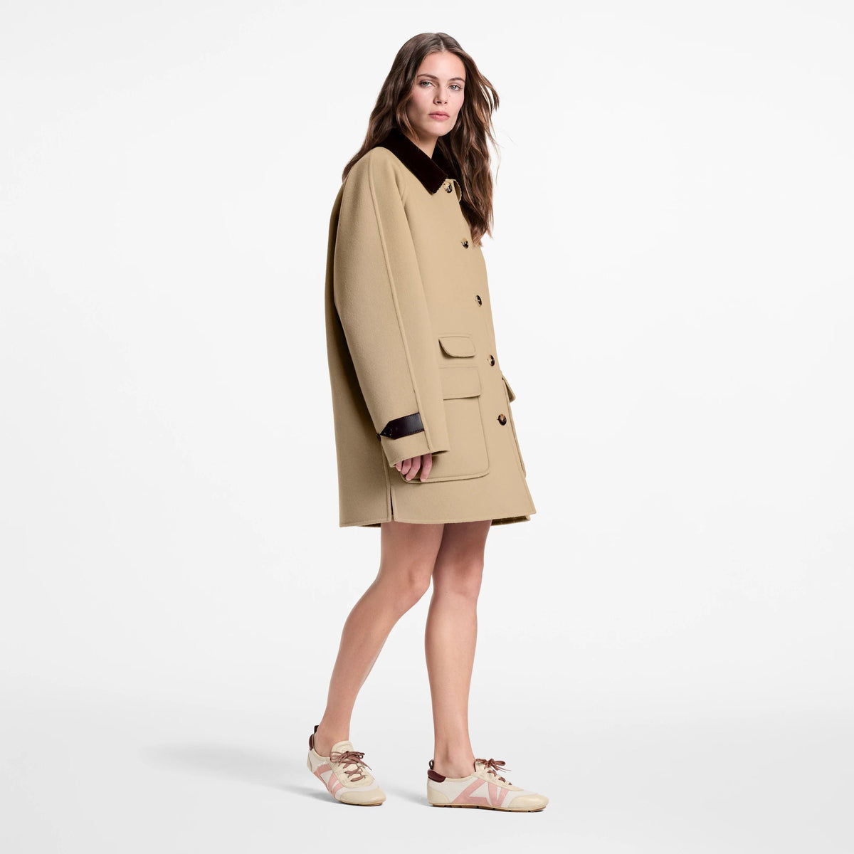 Women's Contrast Collar Button-Up Coat