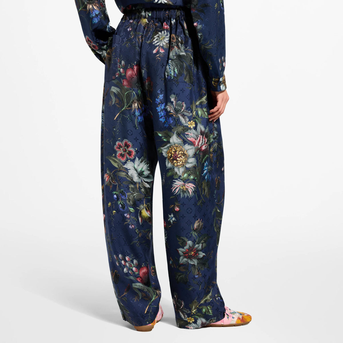 Women's Dark Floral Print Pants