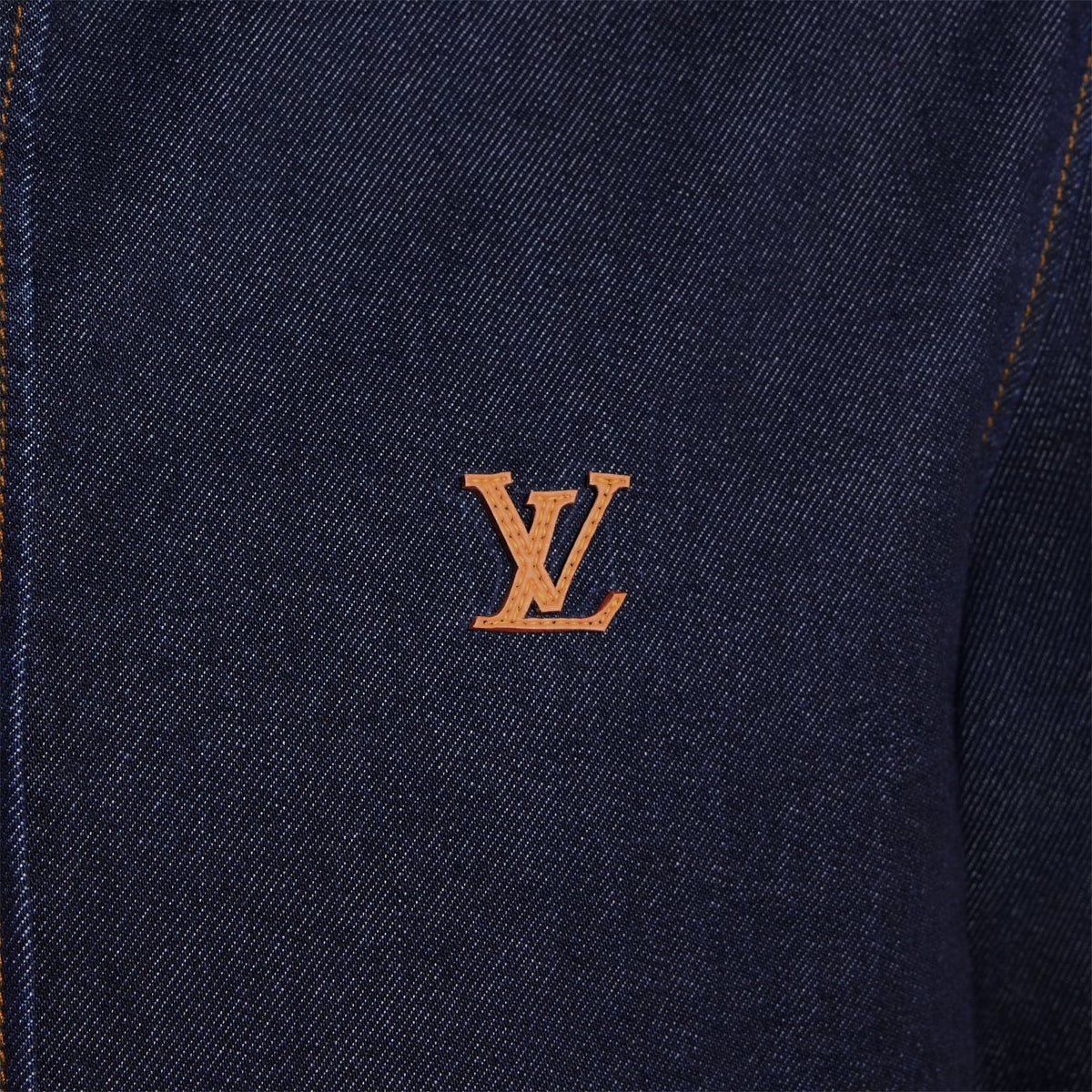 Men's Denim Long-Sleeved Shirt