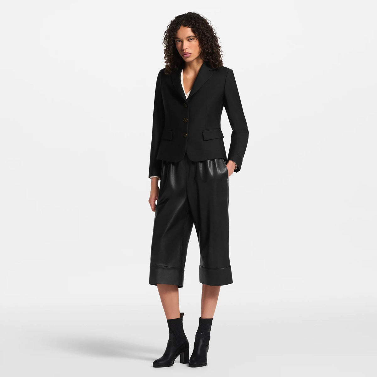 Women's Fitted Single-Breasted Blazer