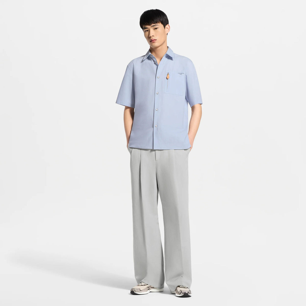 Men's Short-Sleeved Shirt With Zipper Pocket