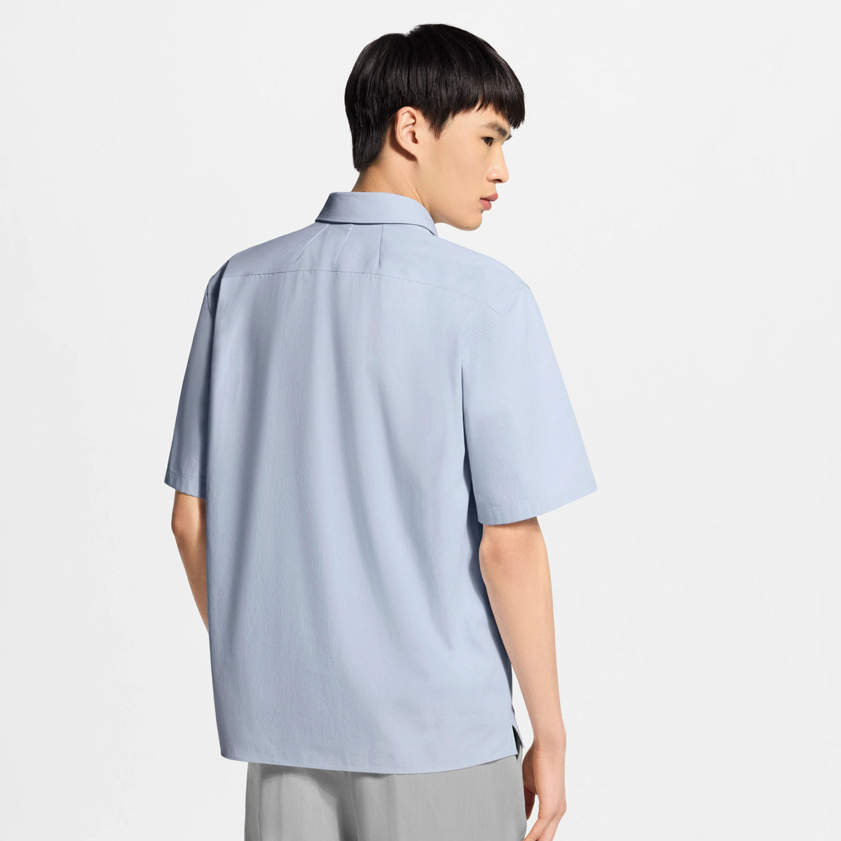 Men's Short-Sleeved Shirt With Zipper Pocket