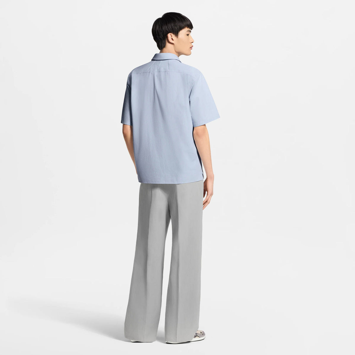 Men's Short-Sleeved Shirt With Zipper Pocket