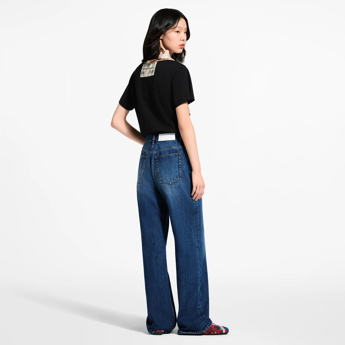 Women's Trunk Scarf T-Shirt